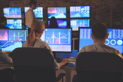 Trotz verfügbarer Informationen, entscheiden Finanzexperten hauptsächlich auf Basis ihrer Erfahrungen.